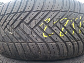 225/55R17 Hankook ceľoročne dot 22 7mm - 3