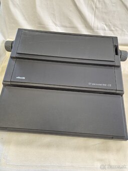 Predam elektricky pisaci stroj - 3