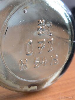 2 sklené fľaše spolu 5 € - 3