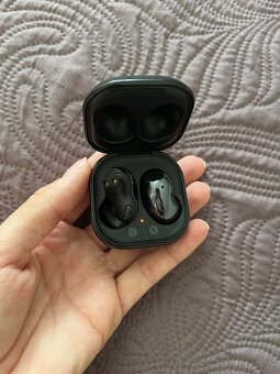 Slúchatka Samsung Galaxy Buds Live - 3