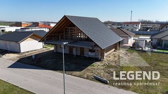 Rozostavaný zrubový dom pri termálnom kúpalisku Nesvady - 3