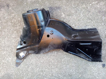 Predám náhradné diely na Peugeot 405 - 3