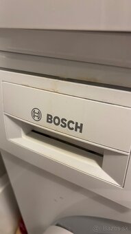 Pracka BOSCH serie 4 (4 rocna) - 3