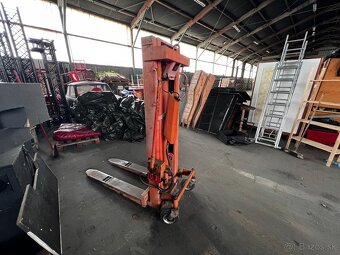 Ručne vedený manuálny hydraulický VZV - 3