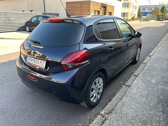 Peugeot 208 - 3