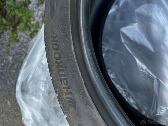 285/35R22 - 3