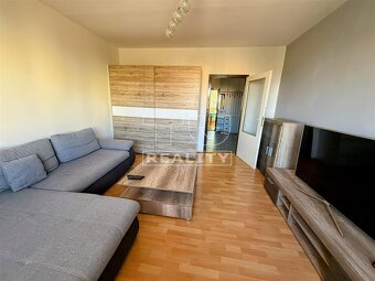 REZERVOVANÉ- priestranný 2-izbový byt s loggiou –... - 3