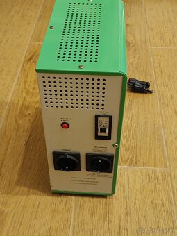 Predám menič Green Boost 3000 solar - 3
