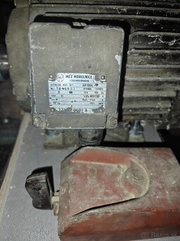 Štiepačka na drevo - 3