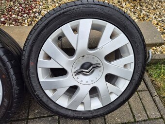 Predám pneu a s diskami R17 originál citroen. - 3