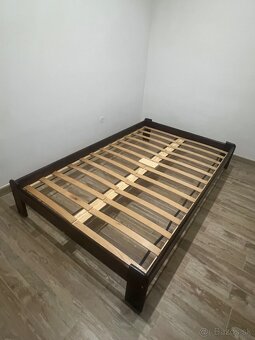 Skriň a rám postele s roštom - 3