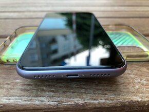 Apple iPhone 11 256GB - Purple - 3
