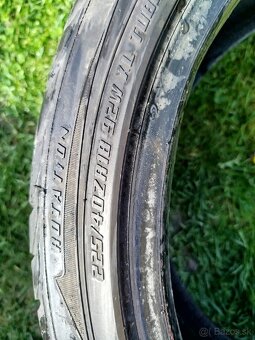 Predám 225/40R18 - 3