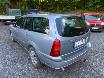 Ford Focus Combi GHIA 1.8 TDCI 85kW klima tažné xenony 2004 - 3