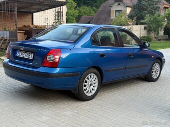 Hyundai Elantra 1.6i - 3