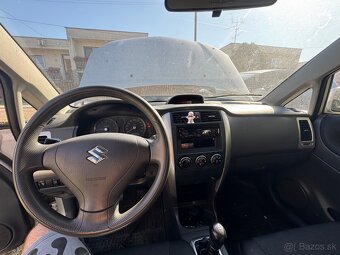 Suzuki Liana 1.4 benzín 66kw - 3