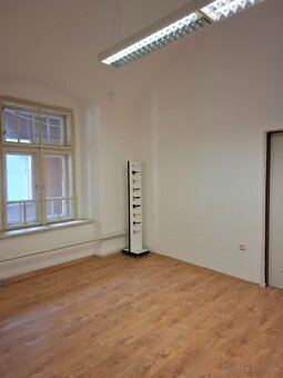 Prenájom Kancelárie Centrum BB - 3