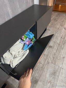 Sivá obývacia stena - 3