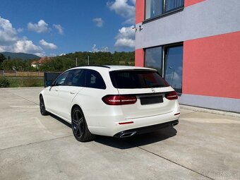 Mercedes-Benz E trieda Kombi 220 d 4MATIC A/T DPH - 3