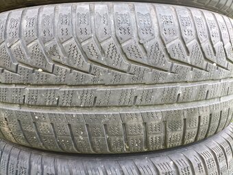 Zimné 235/60R18 - 3