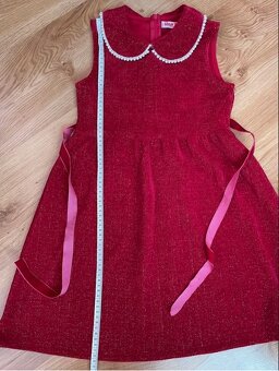 červené šaty v.146 - 3