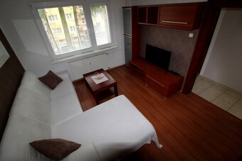 2 - izbový byt s loggiou /59 m2/ Žilina - Bulvár - 3