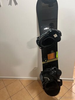 Predam snowboard+ topanky - 3