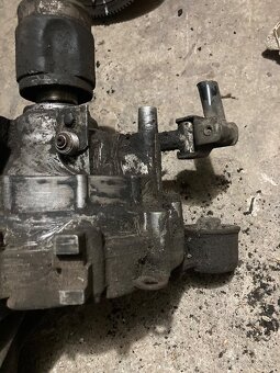 Predám prevodovku Felicia 1.3 mpi - 3