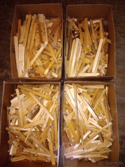 Predám podpalovacie  triesky - 3