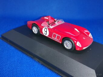 Predám kovový model Škoda 1100 OHC 1:43 - 3