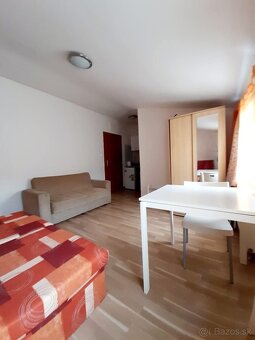 Garsonka v centre - bez depozitu - 3