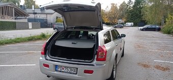 Predám Chrysler 300C - 3