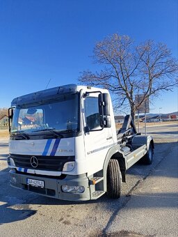 Mercedes Atego 1218 hákový nosič kontajnerov - 3