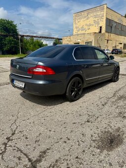 Predam Skoda Superb 2.0tdi DSG - 3
