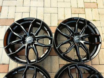 Rial - volvo, Ford, Peugeot 5x108 r18 - 3