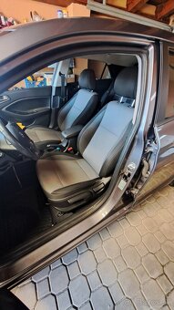 Hyundai i20 1.2 benzín Top stav - 3