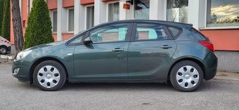 Astra J 1,4 16V Essentia - 3
