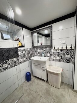 Na prenájom 2 izbový kompletne zariadený byt v centre - 3