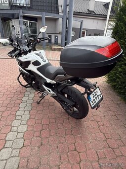 CFMOTO 700MT white - 3