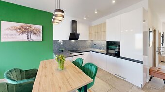 PINK Reality VEĽKÁ JESENNÁ AKCIA - 3.000€ Novopostavený rodi - 3