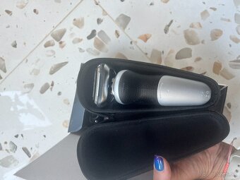 Holiaci strojček Braun Series 7 72-N4200cs čierny - 3