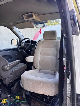 Volkswagen T5 4x4 96kw - 3