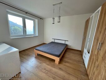 RD v Moravskom Lieskovom, pozemok 1168m2, rozsiahla rekonštr - 3