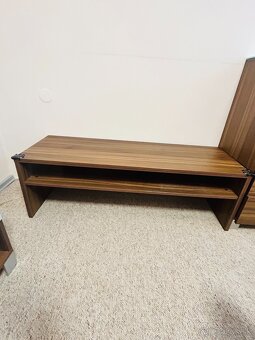 Manželská postel 180x200 + nočné stolíky + komoda - 3