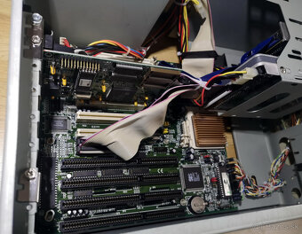Predám Retro PC Am5x86 133 MHz (26) - 3