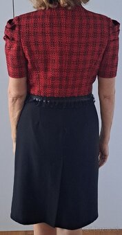 Čierne šaty so sakom - 3