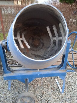 Miešačka na predaj - 3