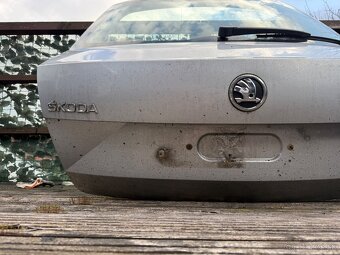 Kufrové dvere octavia 3 sedan - 3