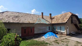 Rozsiahly pozemok (10 000m2) s viacerými budovami priamo vo - 3