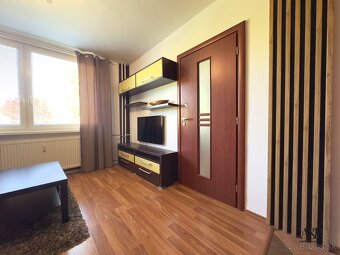 NA PRENÁJOM 3 IZB. BYT V CENTRE MESTA, 64M2, HVIEZDOSLAVOVA - 3